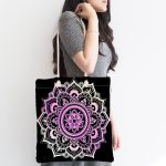 Siyah Zeminde Pembe Mavi Mandala Desenli Özel Tasarım Kumaş Plaj Çantası Realhomes