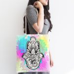 - Canta-5206-1 - Realhomes Gökkuşağı Zeminde Fatma Ana Eli Temalı Özel Tasarım Kumaş Plaj Çantası Realhomes