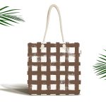 Kahve Zeminde Geometrik Kare Motifli Kumaş Plaj Çantası Realhomes