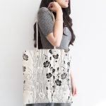 - Canta-5239-1 - Realhomes Karakalem Çizimli Çiçek Tasarım Dijital Baskılı Kumaş Plaj Çantası Realhomes