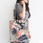 - Canta-5257-1 - Realhomes Gri Zemin Üzerimde Pembe Lacivert Yaprak Motifli Dijital Baskılı Kumaş Plaj Çantası Realhomes