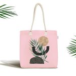 - Canta-5308pembe - Realhomes Pembe Zemin Üzerinde Soyut Yaprak Çizimli Kumaş Plaj Çantası Realhomes
