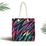 - Canta-5525 - Realhomes Siyah Zemin Üzerinde Neon Zikzak Desenli Kumaş Plaj Çantası Realhomes