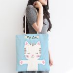- Canta-5692-1 - Realhomes Realhomes Mavi Zeminde My Love Yazılı Sevimli Kedicik Desenli Kumaş Plaj Çantası Realhomes