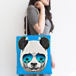 - Canta-5737-1 - Realhomes Mavi Zeminde Gözlüklü Cool Panda Motifli Kumaş Plaj Çantası Realhomes