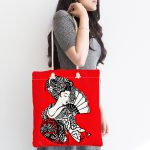 - Canta-5804-1 - Realhomes Kırmızı Zeminde Gri Japon Kız Motifli Kumaş Plaj Çantası Realhomes