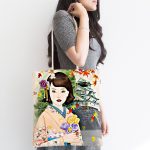 - Canta-5834-1 - Realhomes Japon Kültürü Zeminli Gül Tutan Japon Kadın Modern Kumaş Plaj Çantası Realhomes