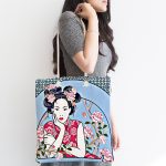 İnci Kolyeli Japon Kadın Dijital Baskılı Modern Kumaş Plaj Çantası Realhomes