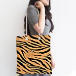 - Canta-6481-1 - Realhomes Yeşil Zeminli Etnik Kadın Figürlü Dijital Baskılı Kumaş Plaj Çantası Realhomes