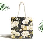 - Canta-7096 - Realhomes Siyah Zeminli Gold Detaylı Gül Yaprakları Dijital Baskılı Kumaş Plaj Çantası Realhomes