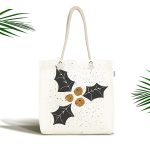 - Canta-7147 - Realhomes Beyaz Zeminde Onedraw Çizimli Yaprak Desenli Dijital Baskılı Kumaş Plaj Çantası Realhomes