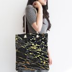 Gri Siyah Zemin Üzerinde Gold Detaylı Çizim Desenli Dijital Baskılı Kumaş Plaj Çantası Realhomes