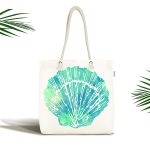 - Canta-7230 - Realhomes Beyaz Zeminde Yeşil Renkli Deniz Kabuğu Desenli Dijital Baskılı Kumaş Plaj Çantası Realhomes