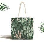 Yeşil Zemin Üzerinde Onedraw Çizimli Yaprak Desenli Dijital Baskılı Kumaş Plaj Çantası Realhomes
