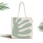 - Canta-7382 - Realhomes Renkli Zemin Üzerinde Onedraw Çizimli Yaprak Motifli Dijital Baskılı Kumaş Plaj Çantası Realhomes