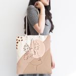 Pastel Zeminli Onedraw Çizimli Bayan Silüeti Dijital Baskılı Kumaş Plaj Çantası Realhomes