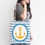 Beyaz Zemin Üzerinde Çapa Desenli Dijital Baskılı Kumaş Plaj Çantası Realhomes