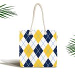 - Canta-7632 - Realhomes  Beyaz Zemin Üzerinde Baklava Desenli Dijital Baskılı Kumaş Plaj Çantası Realhomes