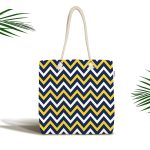 - Canta-7635 - Realhomes Beyaz Zemin Üzerinde Renkli Geometrik Desenli Dijital Baskılı Kumaş Plaj Çantası Realhomes