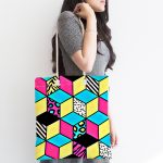 Renkli Zemin Üzerinde Modern Geometrik Küp Desenli Dijital Baskılı Kumaş Plaj Çantası Realhomes