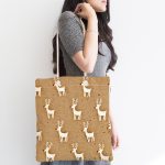 Renkli Zemin Üzerinde Geyik Desenli Dijital Baskılı Kumaş Plaj Çantası Realhomes