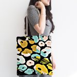 Siyah Zemin Üzerinde Renkli Geometrik Desenli Dijital Baskılı Kumaş Plaj Çantası Realhomes