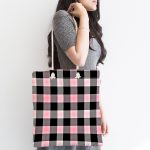 Renkli Pastel Zemin Üzerinde Siyah Ekose Desenli Dijital Baskılı Kumaş Plaj Çantası Realhomes