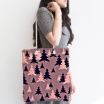 Renkli Zeminde Pastel Renkli Siyah Çam Ağacı Desenli Dijital Baskılı Kumaş Plaj Çantası Realhomes