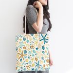 Renkli Zemin Üzerinde Deniz Yıldızı Desenli Dijital Baskılı Kumaş Plaj Çantası Realhomes