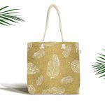 Gold Zemin Üzerinde Beyaz Renkli Yaprak Desenli Dijital Baskılı Kumaş Plaj Çantası Realhomes