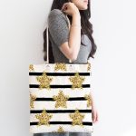 Beyaz Zemin Üzerinde Gold Detaylı Yıldız Desenli Dijital Baskılı Kumaş Plaj Çantası Realhomes