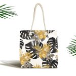 Beyaz Zemin Üzerinde Gold Detaylı Siyah Yaprak Desenli Dijital Baskılı Kumaş Plaj Çantası Realhomes