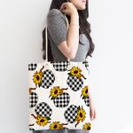 Beyaz Zemin Üzerinde Ekose Desenli Bal Kabağı Motifli Dijital Baskılı Kumaş Plaj Çantası Realhomes