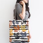 Beyaz Zemin Üzerinde Renkli Yaprak Desenli Dijital Baskılı Kumaş Plaj Çantası Realhomes