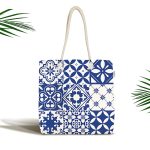 - Canta-8755 - Realhomes Beyaz Zemin Üzerinde Çini Desenli Dijital Baskılı Kumaş Plaj Çantası Realhomes