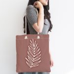 - Canta-8809-1 - Realhomes Renkli Zemin Üzerinde Yaprak Desenli Dijital Baskılı Kumaş Plaj Çantası Realhomes