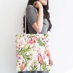 Beyaz Zeminde Çiçek Ve Flamingo Motifli Dijital Baskılı Kumaş Plaj Çantası Realhomes