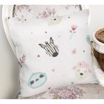 Beyaz Zeminde Sevimli Hayvanlar Dijital Baskılı Özel Tasarım Modern Yastık Kırlent Kılıfı Realhomes