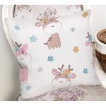 - Baby giraffe tribal with seamless pattern - Realhomes Sevimli Geyik Desenli Dijital Baskılı Özel Tasarım Modern Yastık Kırlent Kılıfı Realhomes