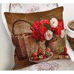 - Rh-K1508-1 - Realhomes Vazoda Güller Ve Çilek Sepeti Desenli Dijital Baskılı Dekoratif Modern Yastık Kırlent Kılıfı Realhomes
