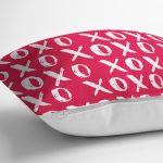 - Rh-K3524-2 - Realhomes Pembe Zeminde XOX Özel Tasarımlı Dijital Baskılı Modern Yastık Kırlent Kılıfı Realhomes