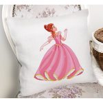 Realhomes Beyaz Zeminde Pamuk Prenses Çizgi Film Desenli 3D Modern Yastık Kırlent Kılıfı Realhomes