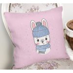 - Rh-K4323p-1 - Realhomes Realhomes Pembe Zeminde Sevimli Tavşan Motifli Modern Yastık Kırlent Kılıfı Realhomes