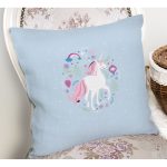 Realhomes Mavi Zeminde Unicorn Sevimli At Modern Yastık Kırlent Kılıfı Realhomes