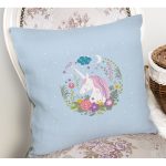 Realhomes Mavi Zeminde Unicorn At Desenli Modern Yastık Kırlent Kılıfı Realhomes