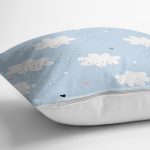 - Rh-K4365m-2 - Realhomes Mavi Zeminde Bulutlar Özel Tasarımlı Çocuk Odası Yastık Kırlent Kılıfı Realhomes