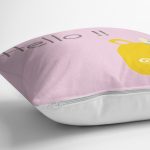 - Rh-K4372p-2 - Realhomes Pembe Zeminde Sarı Ayıcık Hello Motifli Çocuk Odası Yastık Kırlent Kılıfı Realhomes