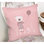 Pembe Zeminde Balon ve Ayıcık Desenli Bebek Odası Yastık Kırlent Kılıfı Realhomes