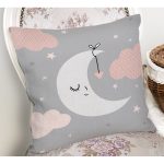 - Rh-K4502g-1 - Realhomes Gri Zeminde Ay ve Bulut Desenli Bebek Odası Yastık Kırlent Kılıfı Realhomes