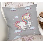 - Rh-K4690g-1 - Realhomes Gri Zeminde Uyuyan Unicorn Desenli Dijital Baskılı Modern Yastık Kırlent Kılıfı Realhomes